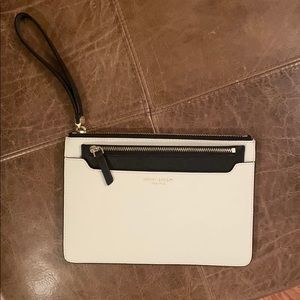 NWOT Henri Bendel Kangaroo Pouch Wristlet